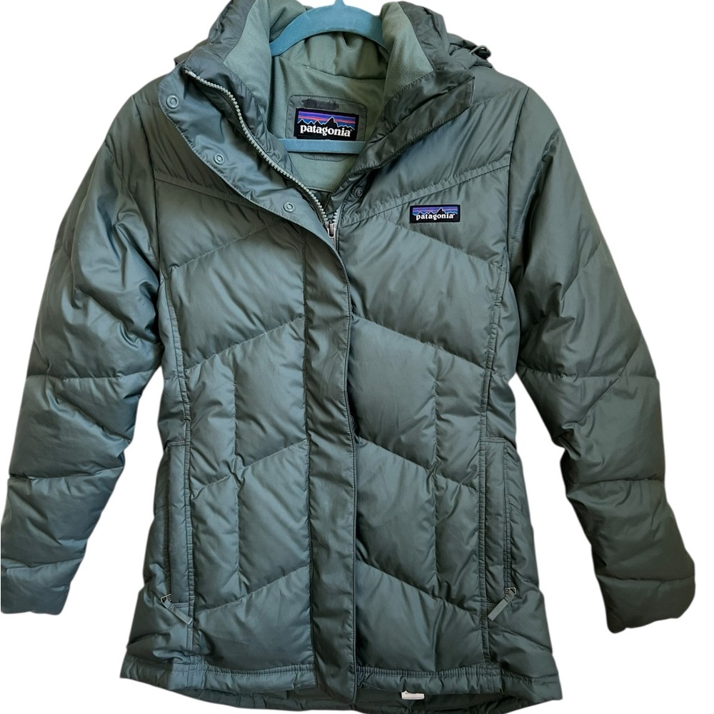 Patagonia Women’s XS Sage Green Down Insulated with It Jacket hooded Excellent